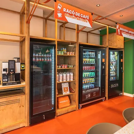 Easyhotel Valencia Ciutat Vella-3