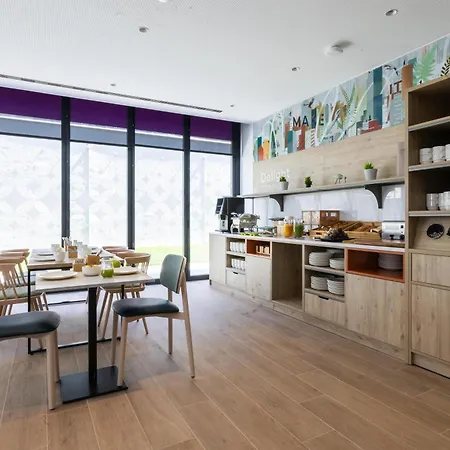 Spark By Hilton Madrid Alcala-2