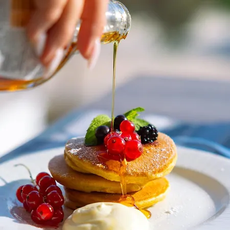 Alexandra Bb & Brunch - Beach Front - Healthy Xxl Breakfast & Brunch Until 12 30-2