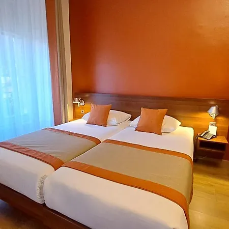 Hotel International & Terminus-3