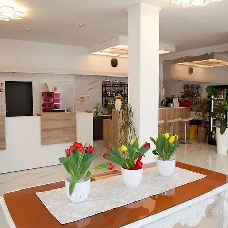 Momo Seaview Hotel-2