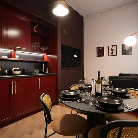 Maroon & Moss Residence-2