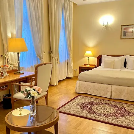 Fleur De Lis Hotel-2
