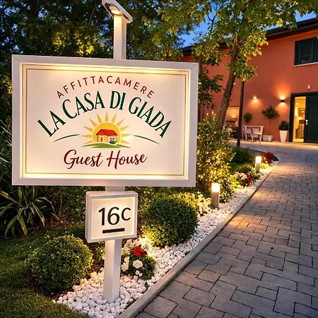LA CASA DI GIADA - Self check-in - parcheggio privato- vicino autostrada di Imola-2