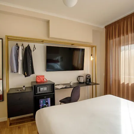 Suites 51-2