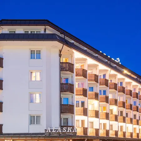 Hotel Alaska Cortina-3