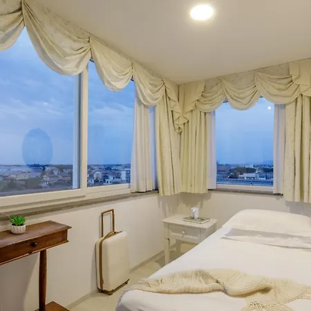 Arcom Palace-3