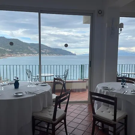 Bay Palace Mazzarò-2