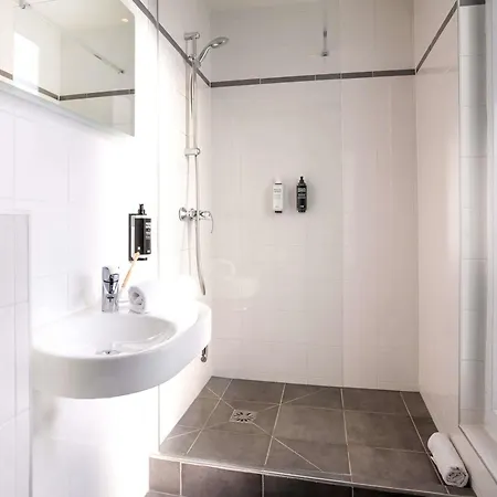 Ibis Styles Paris Montmartre Batignolles-3