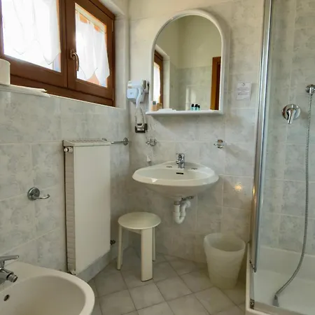 Casteluce Hotel Funivie-3