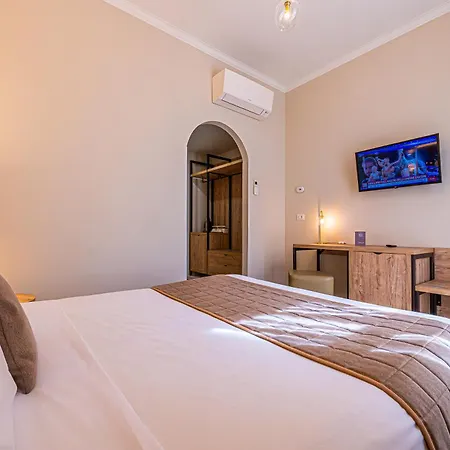 Four Rivers Suites-2