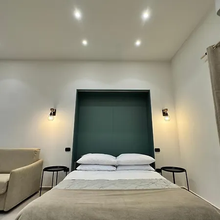 La Stella Di Napoli B&B-2