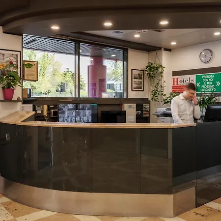 Hotel Martini-2