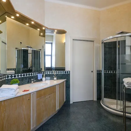 Milan Royal Suites Luxury P.Zza Della Repubblica-3