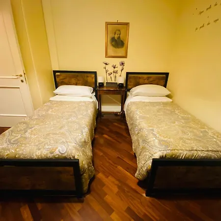Amici Miei Rooms-3