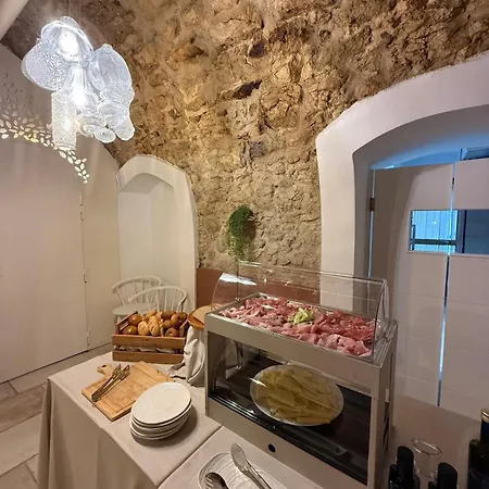 Harmony Tropea Rooms & Suites-3