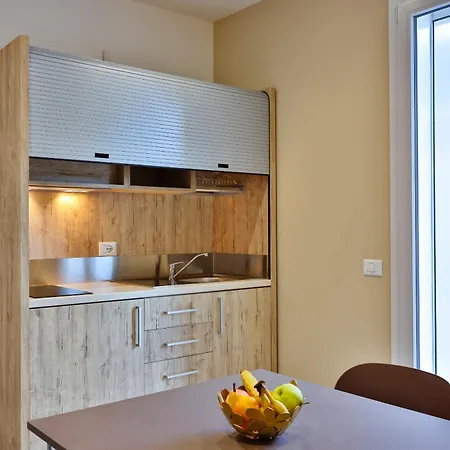 Apho Apartment Hotel-2