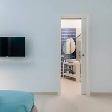 Suite Contè Binario Uno Napoli-3