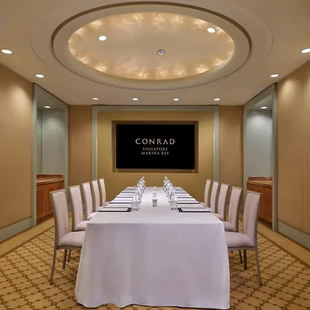 Conrad Singapore Marina Bay-2