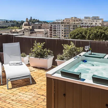 Bluemoon Sardinia Roof Garden Jacuzzi-2