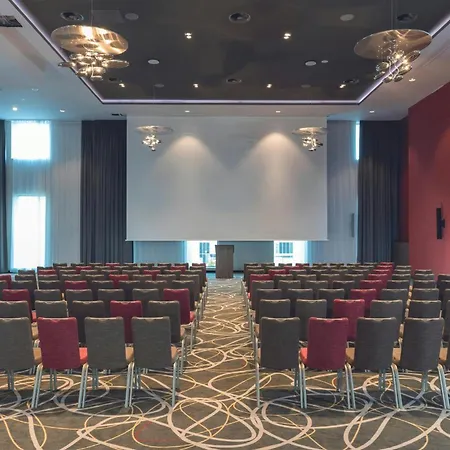 Leonardo Royal Hotel Amsterdam-3