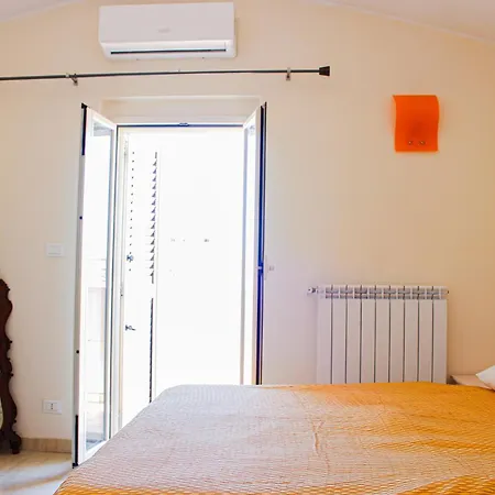 B&B Ad Un Passo Dal Mare-2