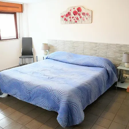 Cassiodoro Rooms Affittacamere-2