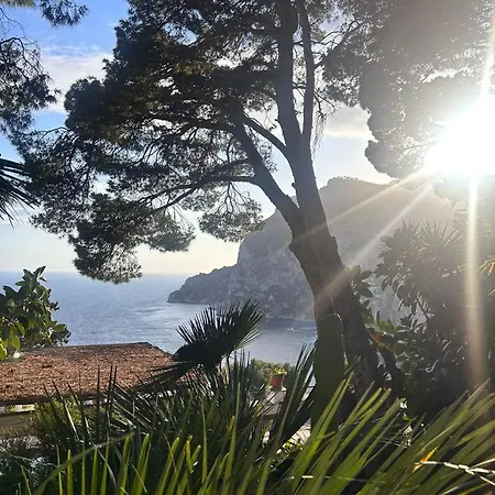 Villacore Capri-2