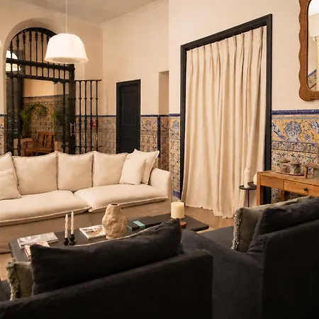 Honest Sevilla Hotel-2