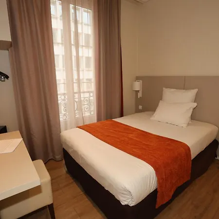 Hotel Des Trois Gares-2