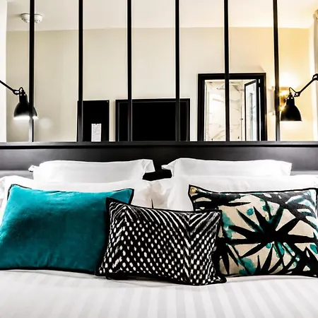 Laz' Hotel Spa Urbain Paris-3