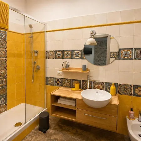Industrial Chic House - Private Parking-3