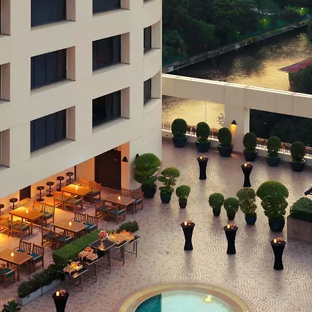 Grand Mercure Bangkok Atrium-3