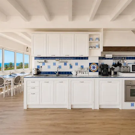 B&B TORRE AZUL FRONTEMARE - Bisceglie-3
