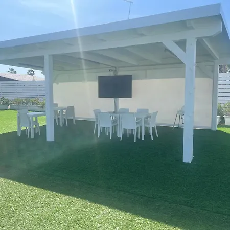 Aurora Beach & Suite-3