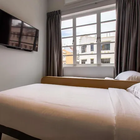 Ibis Budget Singapore Gold-2