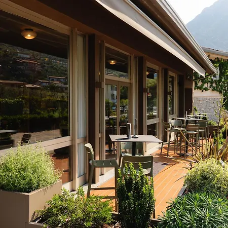 Hotel Garden Limone-3