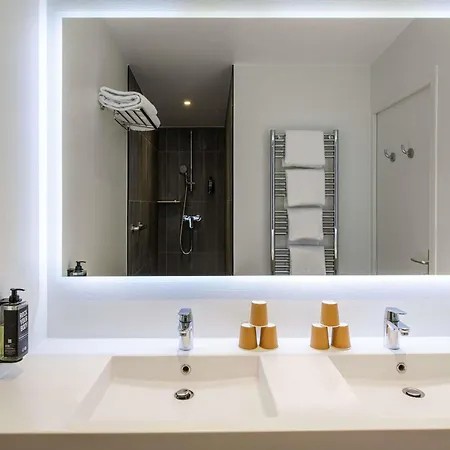 Ibis Paris Canal Saint Martin-3