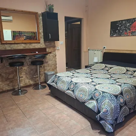 Gina B&B-3