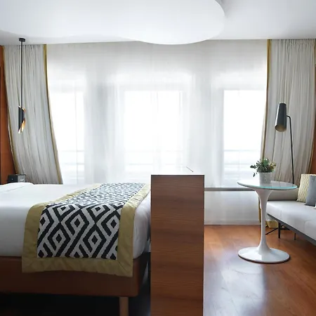 Renaissance Paris Republique Hotel & Spa-3