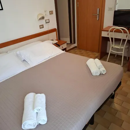 Hotel Helvetia-3