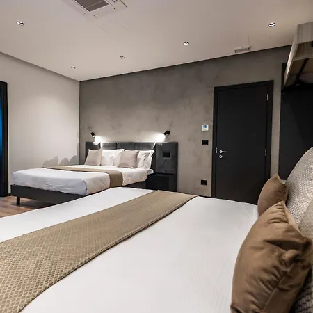Corso 84 Luxury Suites-3