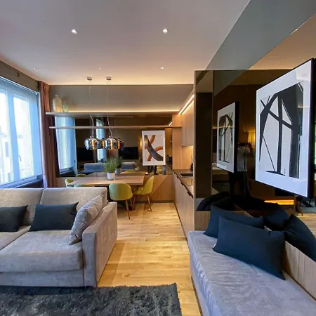 Luxurious Apartments In The Center Of Rome-3