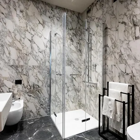 Waldorf Suite Hotel-3