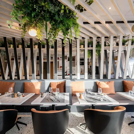 Novotel Paris Centre Bercy-3