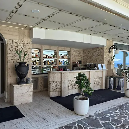Hellenia Yachting Hotel & Spa-2