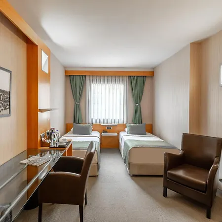 Point Hotel Taksim-3