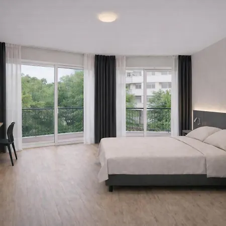 Hotel Myriam-3
