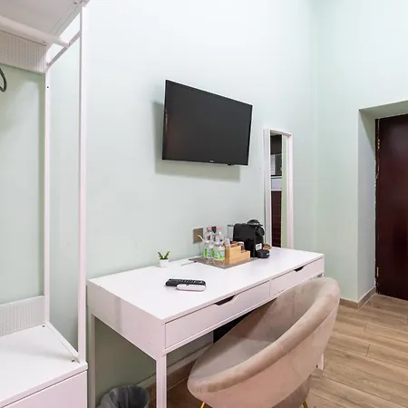 Giusi Rooms - Esquilino Harmony Guesthouse-2