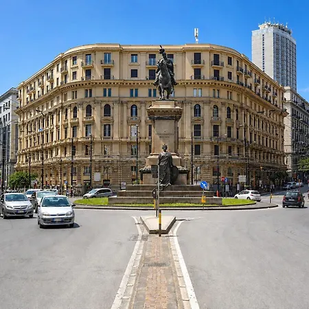 Piazza Bovio 22-3